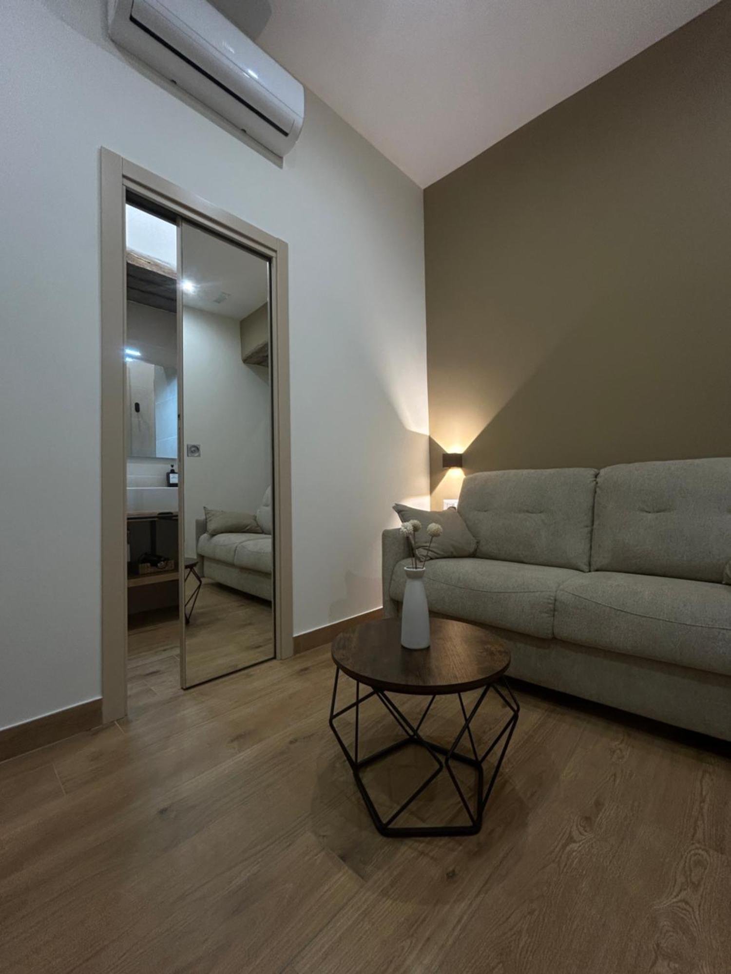 Somnia Luxury Rooms Неаполь Экстерьер фото